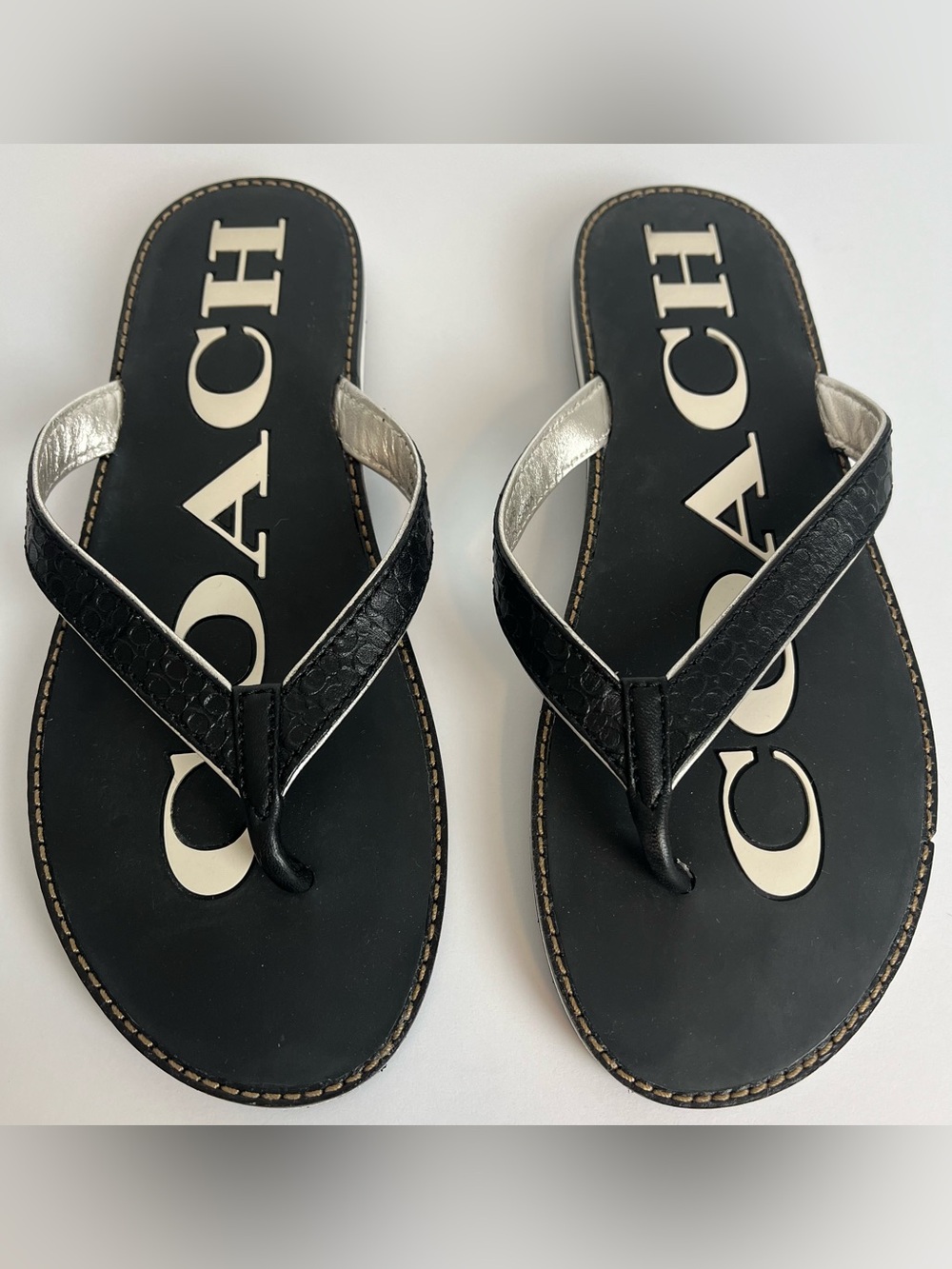 Coach Dixie Black/White Logo Sandals Flip Flops Slides Textured Strap Size 7.5 M